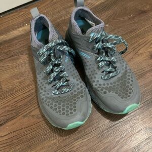 New Balance Women's Gray and Teal Athletic Shoes